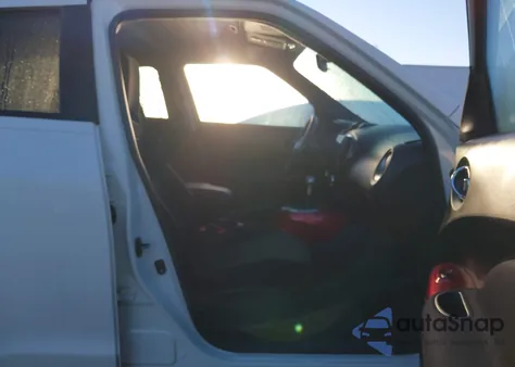 2011 Nissan Juke Sv z USA, uszkodzony, nr VIN JN8AF5MV1BT026277